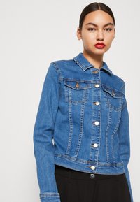 VILA VINEED LIA3 MBD -NOOS - Jeansjakke - medium blue denim