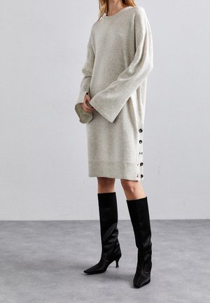 DESIGNERS REMIX Robe pull - beige