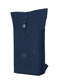 Zaino roll-top blu navy in canvas con tasca frontale con zip, spallacci regolabili e finitura testurizzata. Design minimalista.