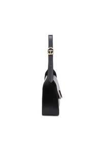 Borsa a mano in pelle nera e grigia con forma strutturata, base piatta, tracolla regolabile e dettaglio circolare in metallo dorato.
