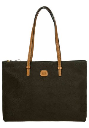 Borsa a tracolla di colore verde scuro con una texture, dotata di due manici in pelle marrone a contrasto e una chiusura con zip. Presenta un'etichetta sulla parte anteriore.