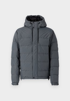 Jachetă puf gri cu glugă, având un design matlasat, manșete elastice și buzunare laterale cu fermoar, fabricată din material sintetic.