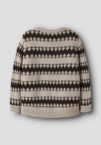 Sweter z dzianiny w kolorze kremowym i ciemnobrązowym, z geometrycznym wzorem i paskami. Okrągły dekolt oraz ściągacze na dole i mankietach rękawów.