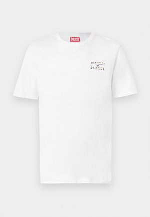 Fehér pamut rövid ujjú póló, kerek nyakkivágással és egy kis fekete "PROPERTY OF DIESEL" felirattal a bal mellrészen.