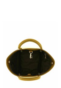 Vue de dessus ouverte d'un sac à main jaune moutarde avec doublure intérieure noire, un clip pour clés, une poche zippée et des poignées rondes.