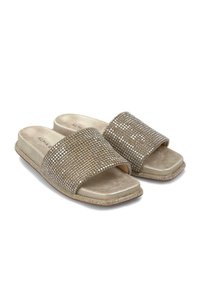 Gouden sandalen met bandjes, voorzien van een gestructureerde bovenkant versierd met glinsterende rhinestones en een gladde binnenzool met een vierkante teenvorm.