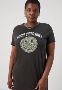 ONLY Carmakoma CARLUCY LIFE - Trikotāžas kleita - black