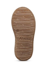 Suola di scarpa in gomma, forma ovale con scanalature testurizzate e colore marrone. Presenta un logo di marca e un'indicazione della misura vicino al tallone.