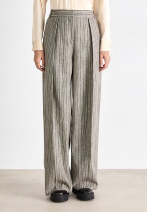 BOSS TIANA PLEAT - Auduma bikses - grey