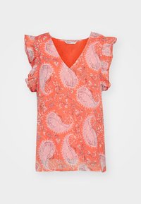 Blusa de coral con escote en V, mangas con volantes y un estampado paisley en rosa y blanco. Confeccionada en una tela ligera con una textura suave.