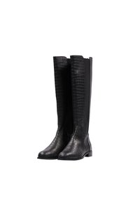Cizme negre până la genunchi din piele texturată cu model de crocodil, cu o formă subțire și toc plat, având panouri elastice pe laterale pentru o potrivire mai bună.