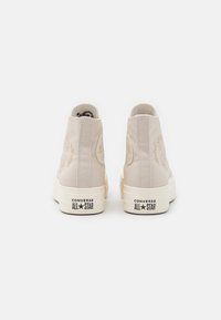 Converse CHUCK TAYLOR ALL STAR LIFT - Sapatilhas de cano alto - desert sand/egret/light gold