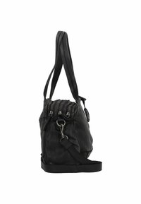 Borsa a mano in pelle nera con una texture morbida, chiusura con cerniera superiore, due manici per spalla e una tracolla regolabile.
