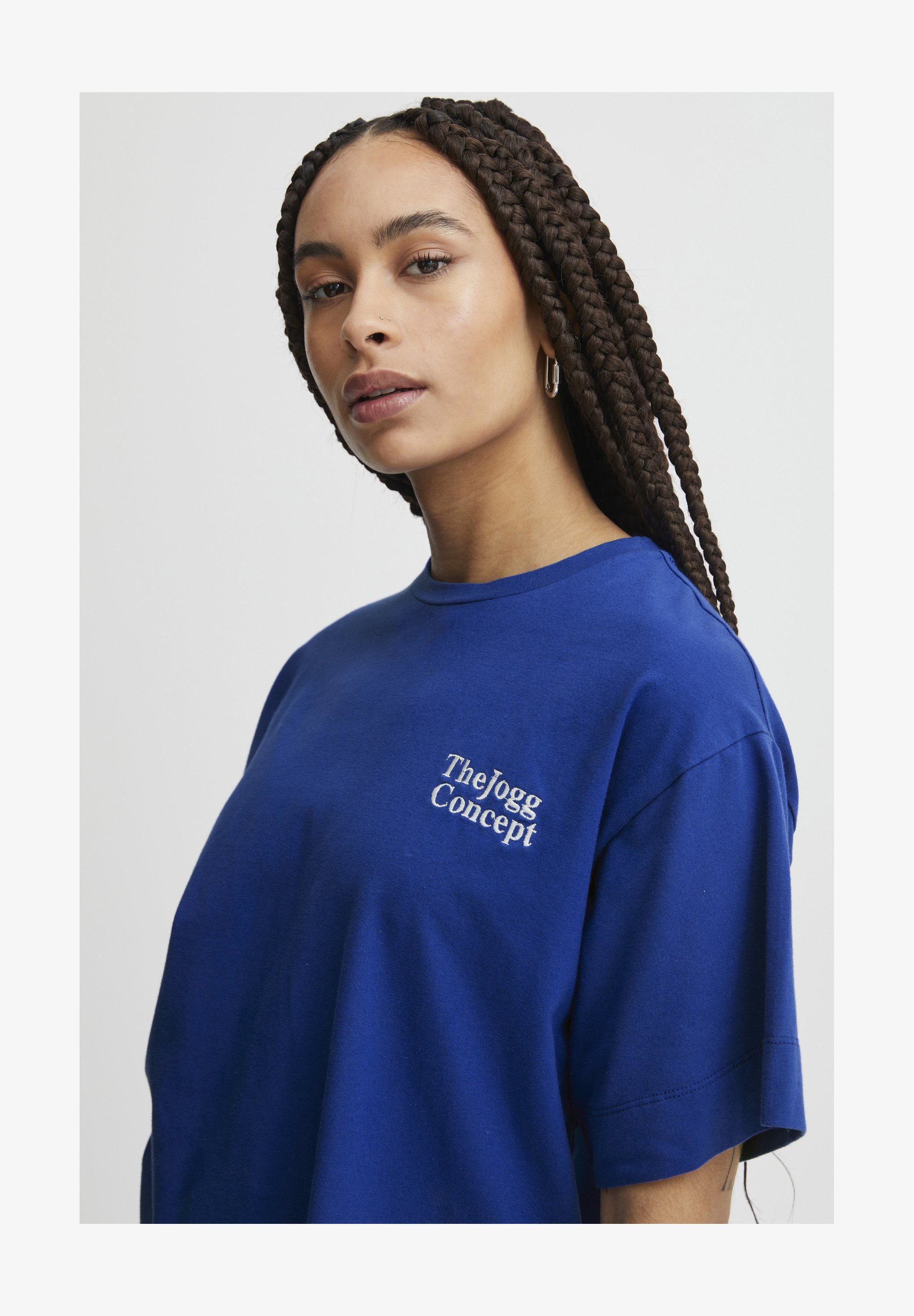 T-shirt Maniche Lunghe THEJOGGCONCEPT In Cotone Per Donna – Girocollo, Basic, Con Logo