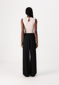 DAY Birger et Mikkelsen ENZO CLASSIC - Bukse - black