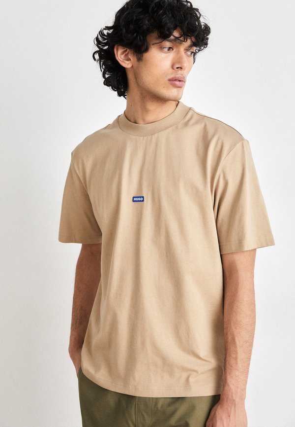 NIEROS - Basic T-shirt - medium beige