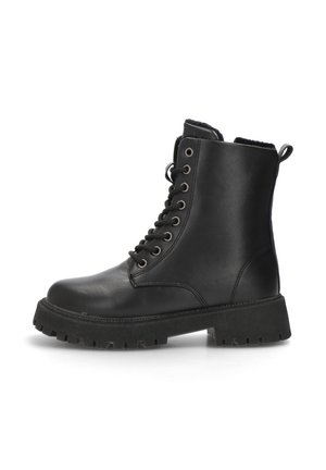 Botas de tobillo de cuero negro con cordones y punta redonda. Presentan ojales de metal, cuello acolchado y suela de goma resistente.