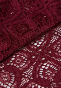 Intimissimi Trusser - bordeaux folk red