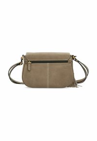 Borsa a tracolla in pelle color taupe, con chiusura con zip, superficie testurizzata, dettaglio con frange e tracolla regolabile.