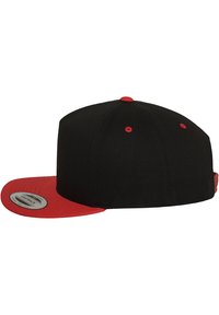 Flexfit Kšiltovka - blk/red