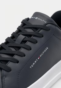 Thumbnail Image 4