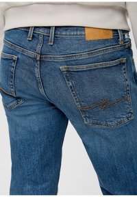 QS Jeansy Straight Leg