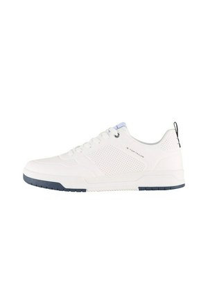 Trainers - white