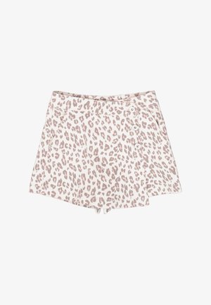 Falda con estampado de leopardo en tela suave, con base color crema y manchas marrones, tres botones decorativos y forma acampanada con bolsillos laterales.