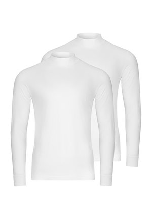 Dwie jednolite białe koszulki z długim rękawem i golfem, w identycznym stylu, przedstawione od frontu, jedna nieco za drugą na białym tle.