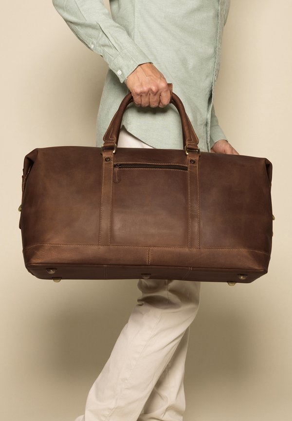 RUBEN - Weekender - nussbaum