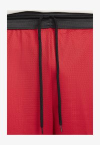 Unselected, university red black black