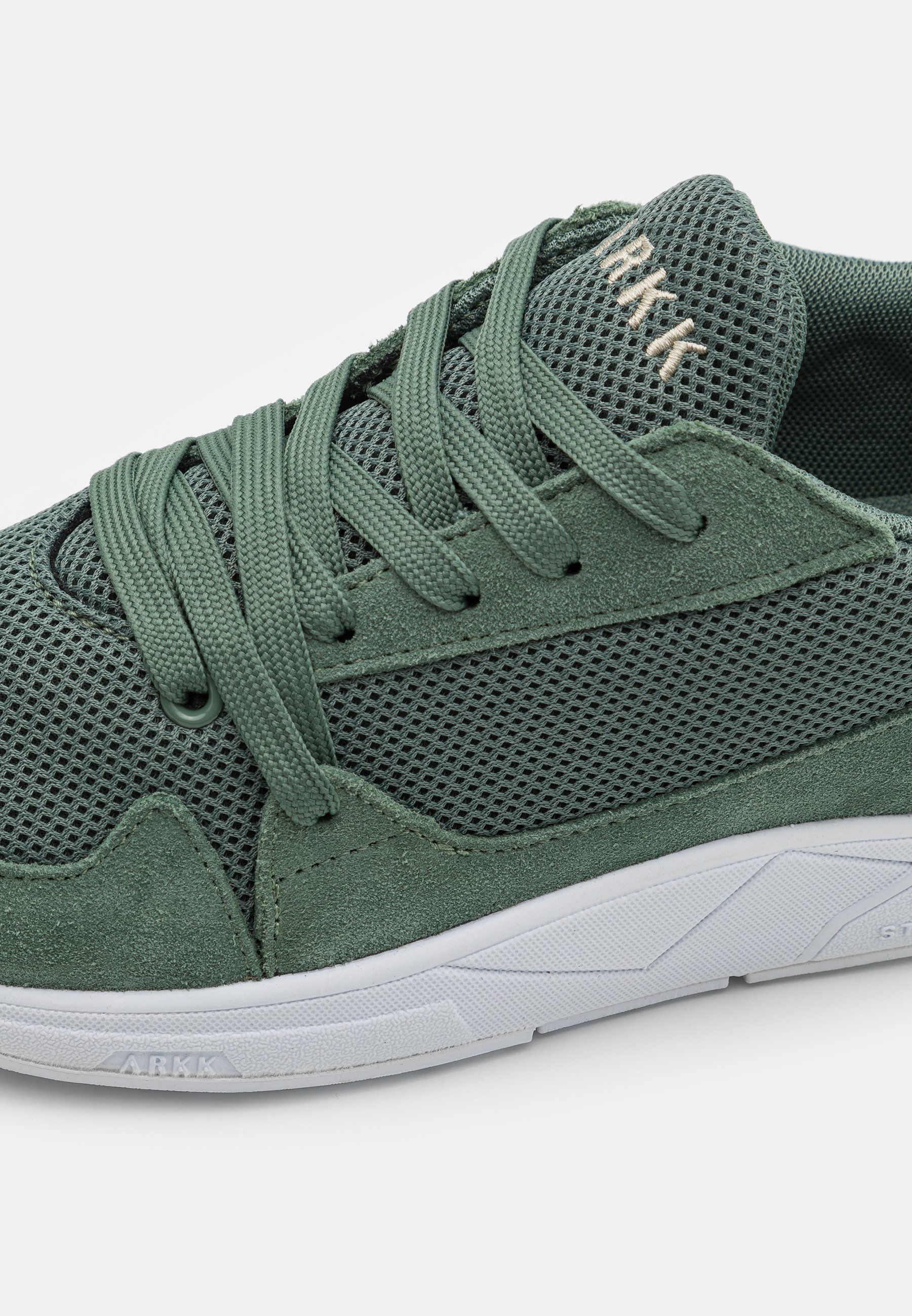 ARKK Copenhagen SERININ UNISEX - Sneakers laag - dark forest  coriander/donkergroen - Zalando.nl