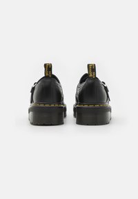 Dr. Martens RAMSEY QUAD MONK UNISEX - Belebújós cipők - black smooth
