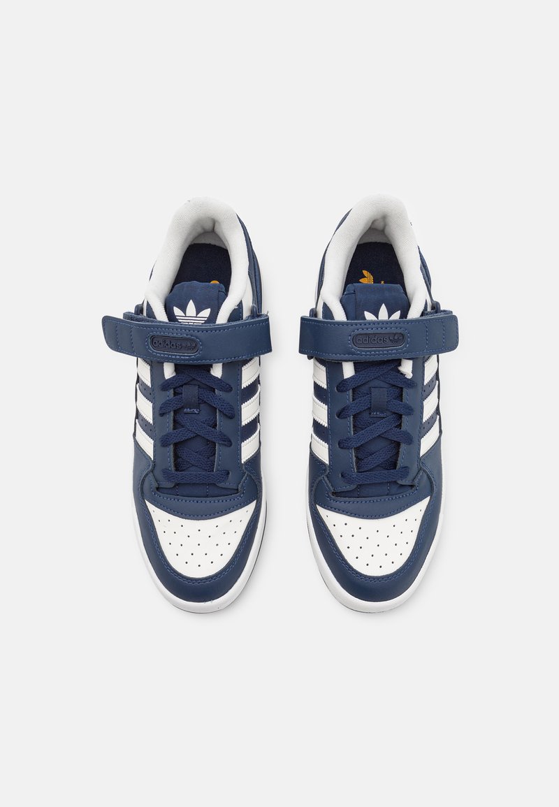 adidas Originals FORUM LOW - Trainers - night indigo/cloud white/crew  yellow/dark blue - Zalando