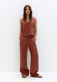 PULL&BEAR JOGGERS - Broek - copper