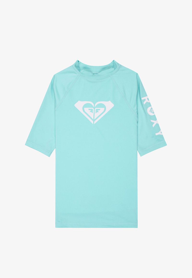 T-shirt anti-UV bleu clair avec un logo en forme de cœur blanc sur la poitrine et le texte "ROXY" sur la manche droite, doté de manches trois-quarts.