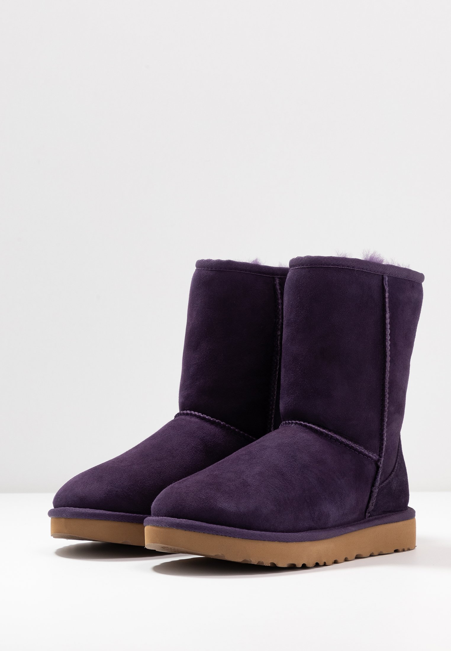 Classic Short II Laarzen voor Dames in Nightshade, maat 37 | Shearling Classic Short II Laarzen voor Dames in Nightshade, maat 37 | Shearling