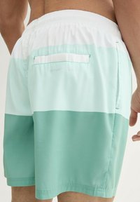 TOM TAILOR Plavecké šortky - mint moss
