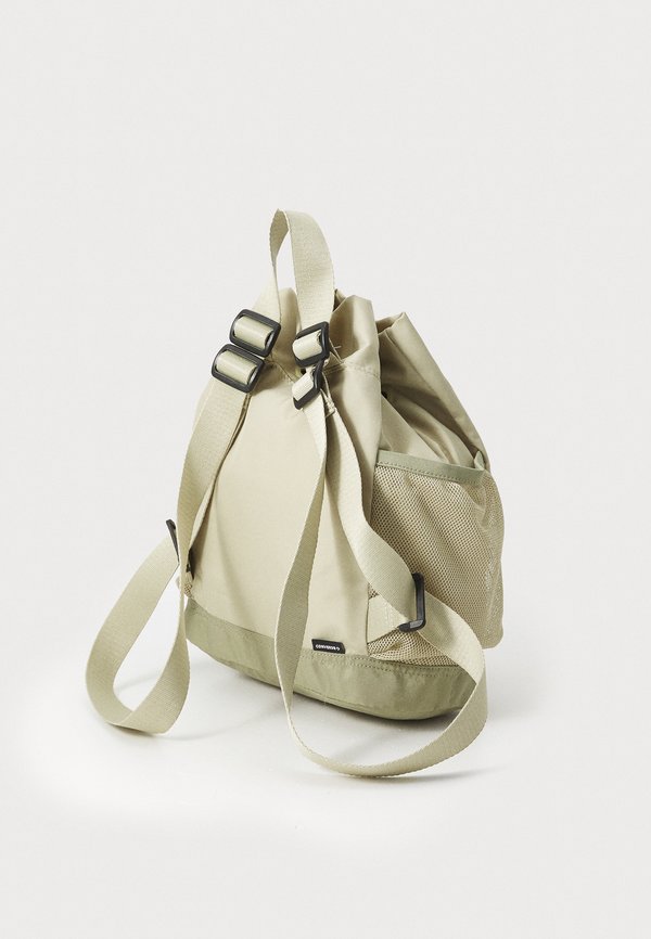 CINCHED BUCKET BAG UNISEX - Rucksack - pale surplus4