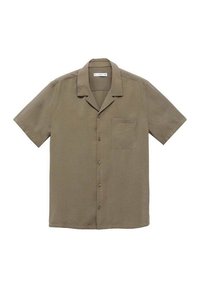 Korte mouwen olijfgroen shirt gemaakt van gladde stof, met een knoopsluiting aan de voorkant en een borstzakje.