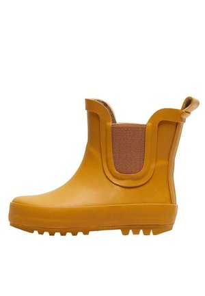 Stivaletto corto da pioggia in gomma giallo senape con linguetta per infilare e pannello laterale elastico, suola testurizzata per una migliore aderenza.