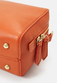 Valentino Bags PATTIE - Sac bandoulière - orange