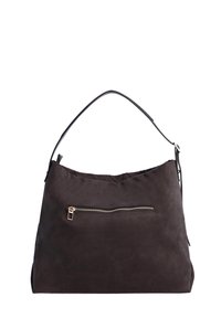 Bolso de ante negro con parte superior curva y una sola correa para el hombro. Cuenta con un bolsillo frontal con cremallera y una textura suave y lisa.