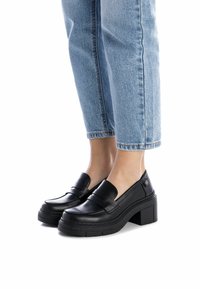 Refresh Zapatos de plataforma - black