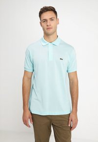 Lacoste Polotričko - aquarium