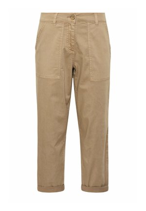 Pantalones cortos beige con bolsillos de parche frontales, cierre de botones, trabillas para cinturón y puños doblados.