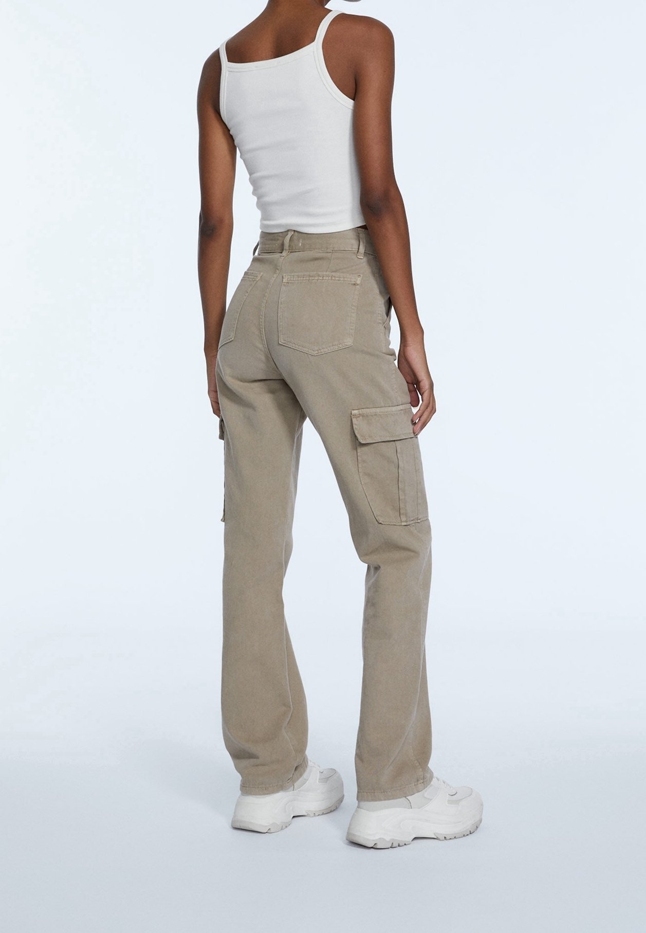 Stradivarius Cargo trousers - beige - (Pre-owned) - Zalando