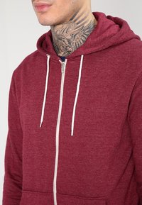 Blend Mikina na zip - bordeaux