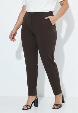 Ulla Popken HOSE, PUNTO DI ROMA, KONISCHES BEIN, BIESE, ELASTIKBUND - Pantalon classique - mahogany