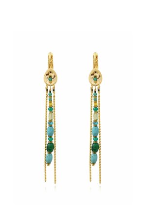 Boucles d'oreilles goutte en or avec des perles vertes et turquoises, comportant deux fines chaînes en or suspendues à côté des rangées de perles.